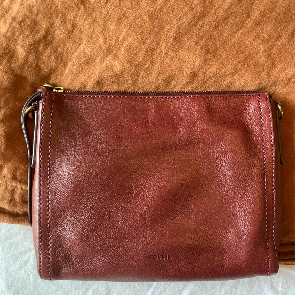 Fossil Women's Burgundy Leather Bag